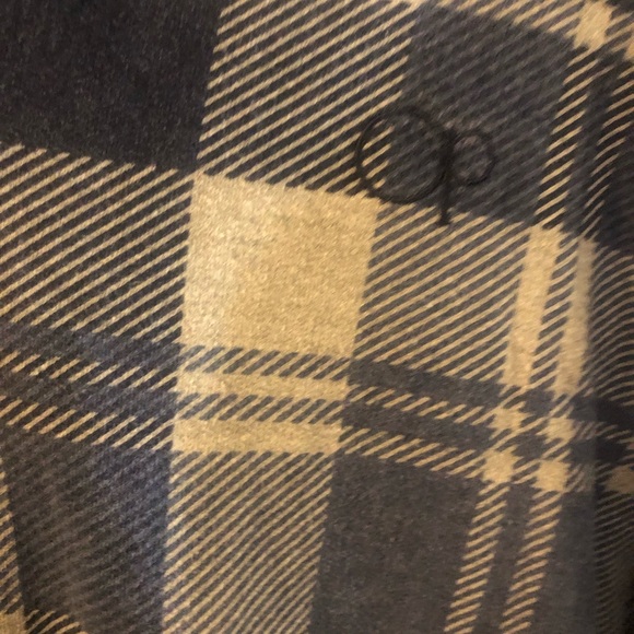 OP full Zip plaid hoodie listing as men’s but looks unisex Large - Picture 9 of 11